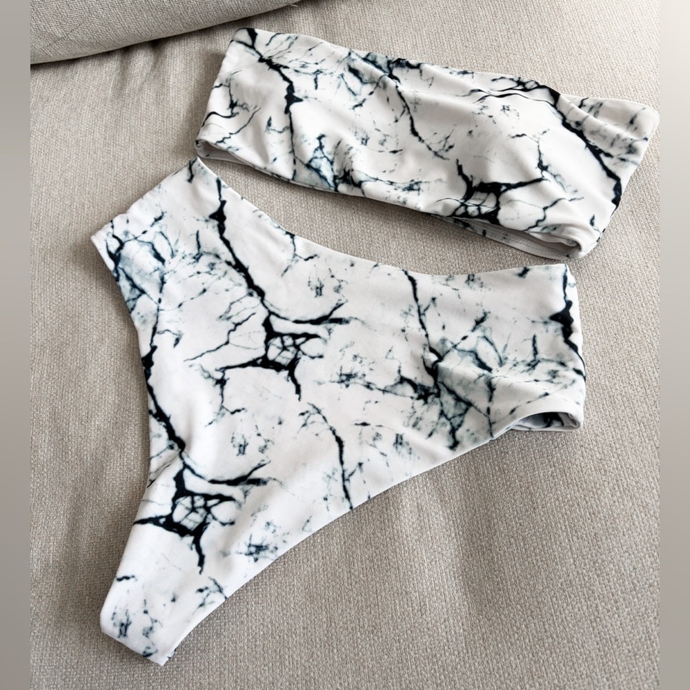 Zaful Marble Print Two-Piece Bikini Set – Small – High Cut Minimal Swim, Size S